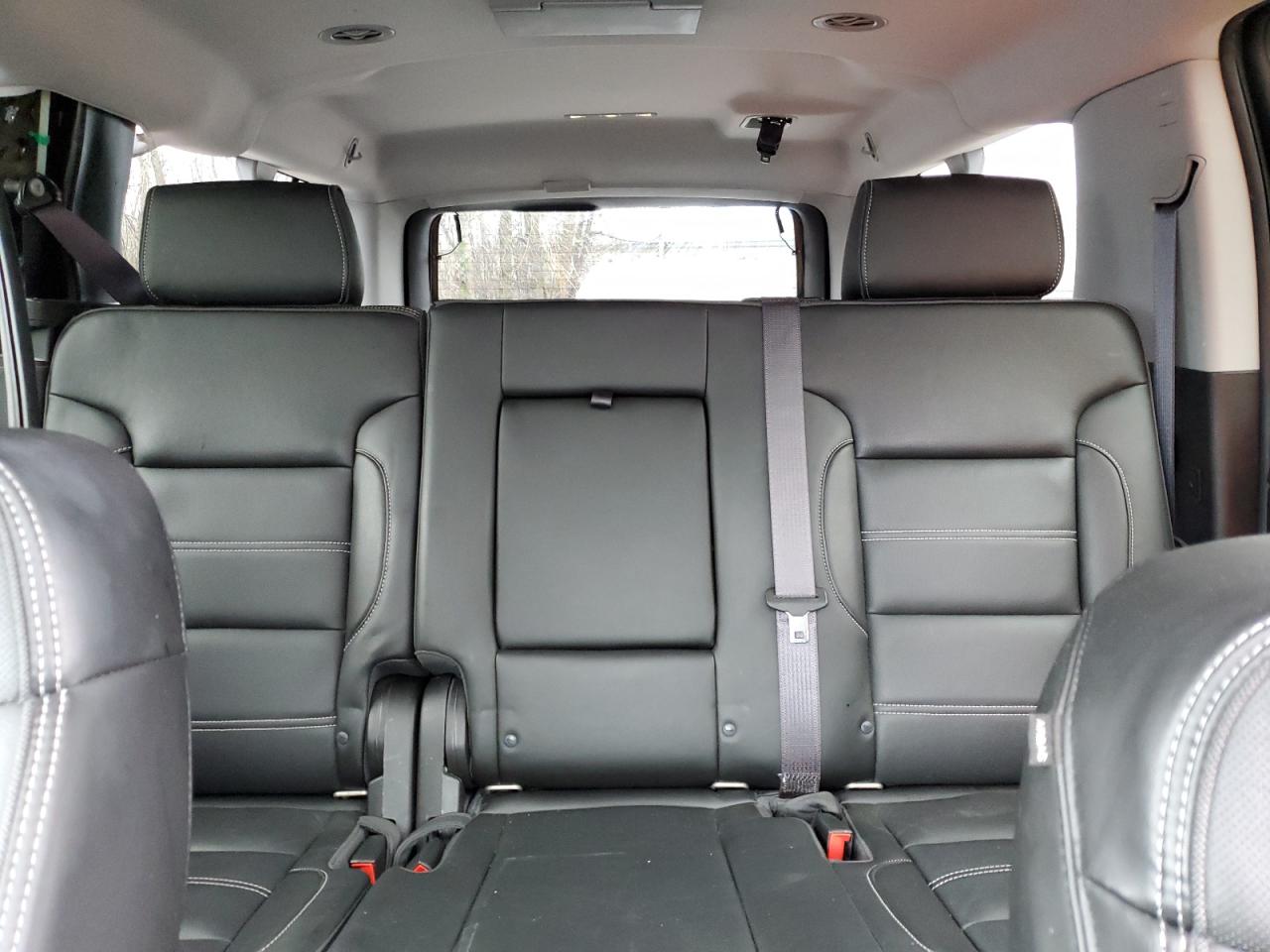 2016 GMC Yukon - Image 10