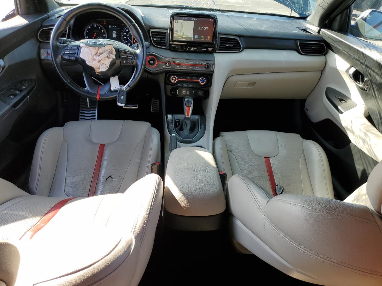 2020 Hyundai Veloster - Image 8