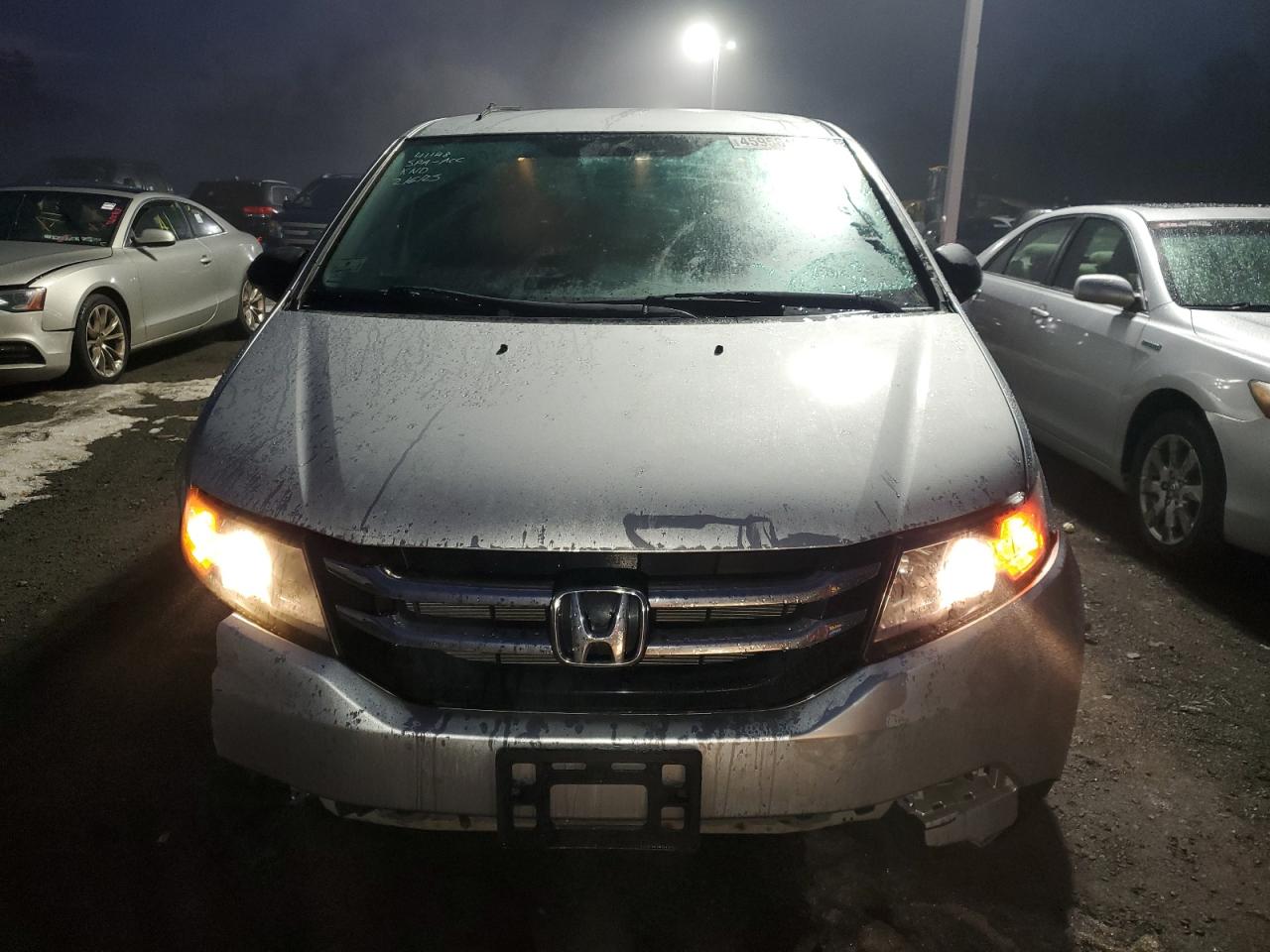 2014 Honda Odyssey - Image 5