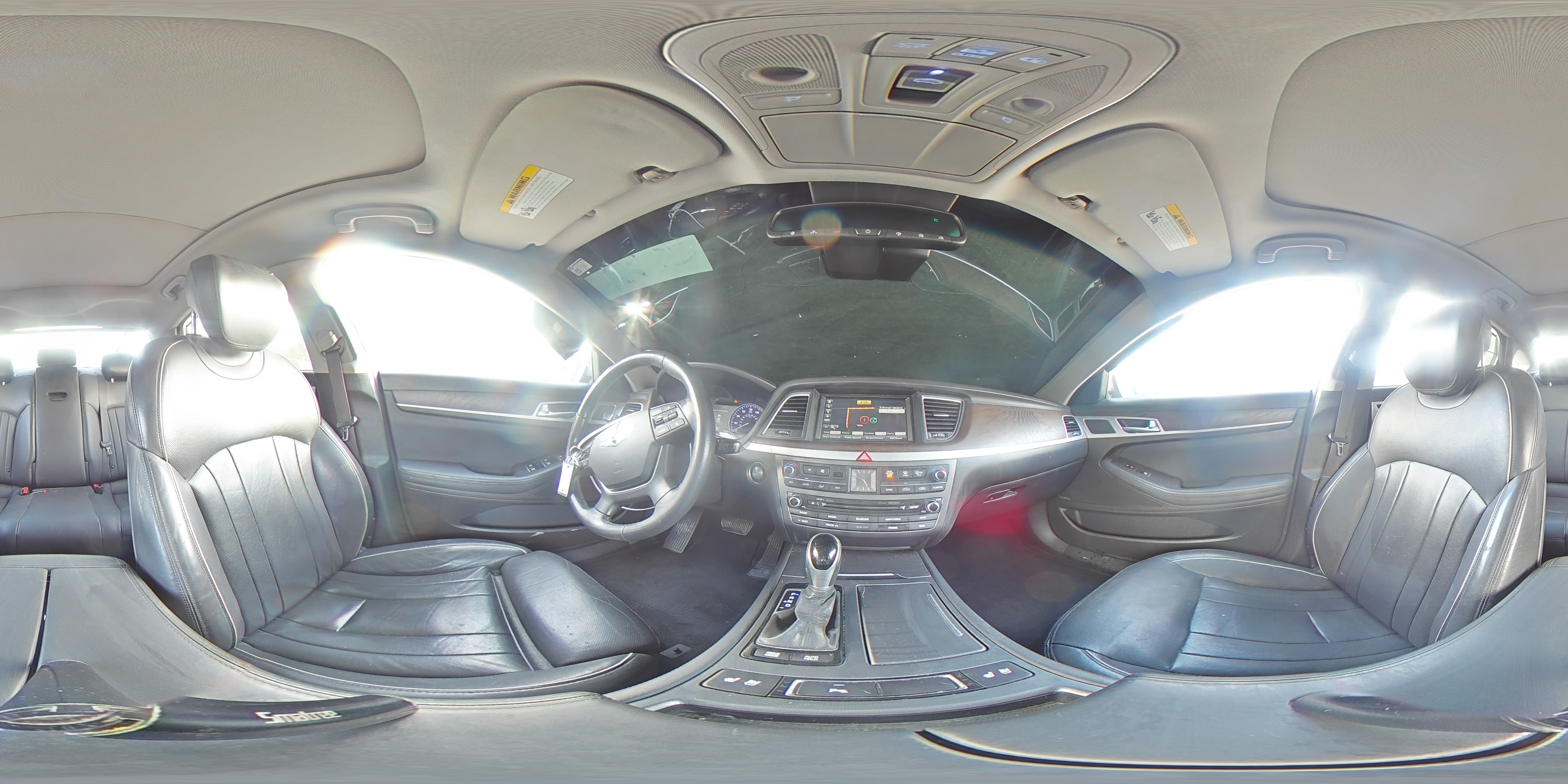 2015 Hyundai Genesis - Image 14