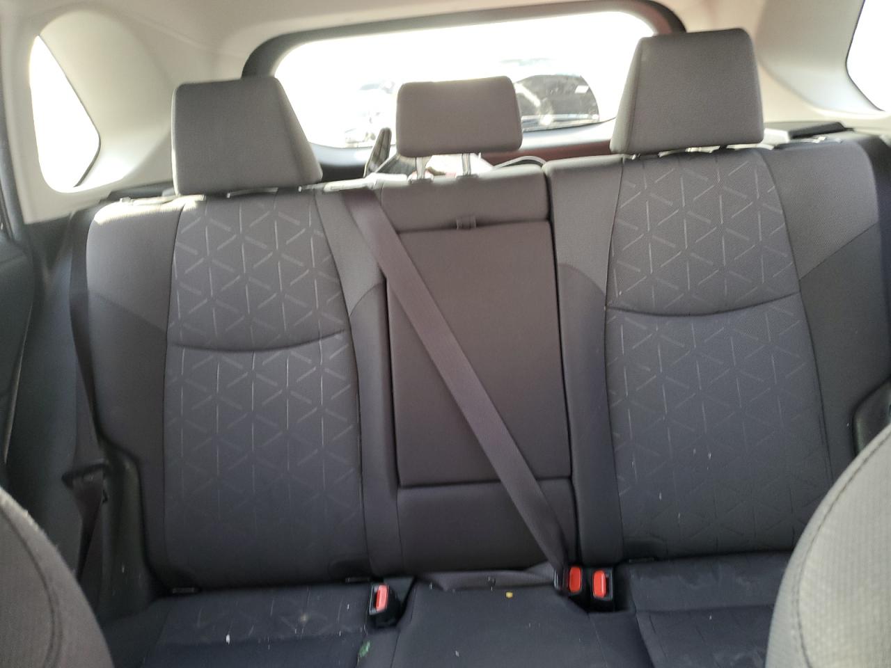 2019 Toyota RAV 4 - Image 10