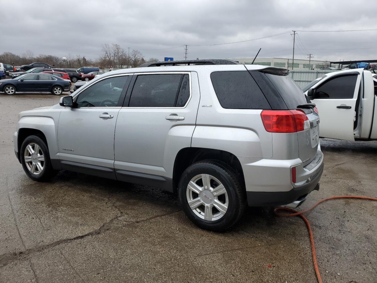 2016 GMC Terrain - Image 2