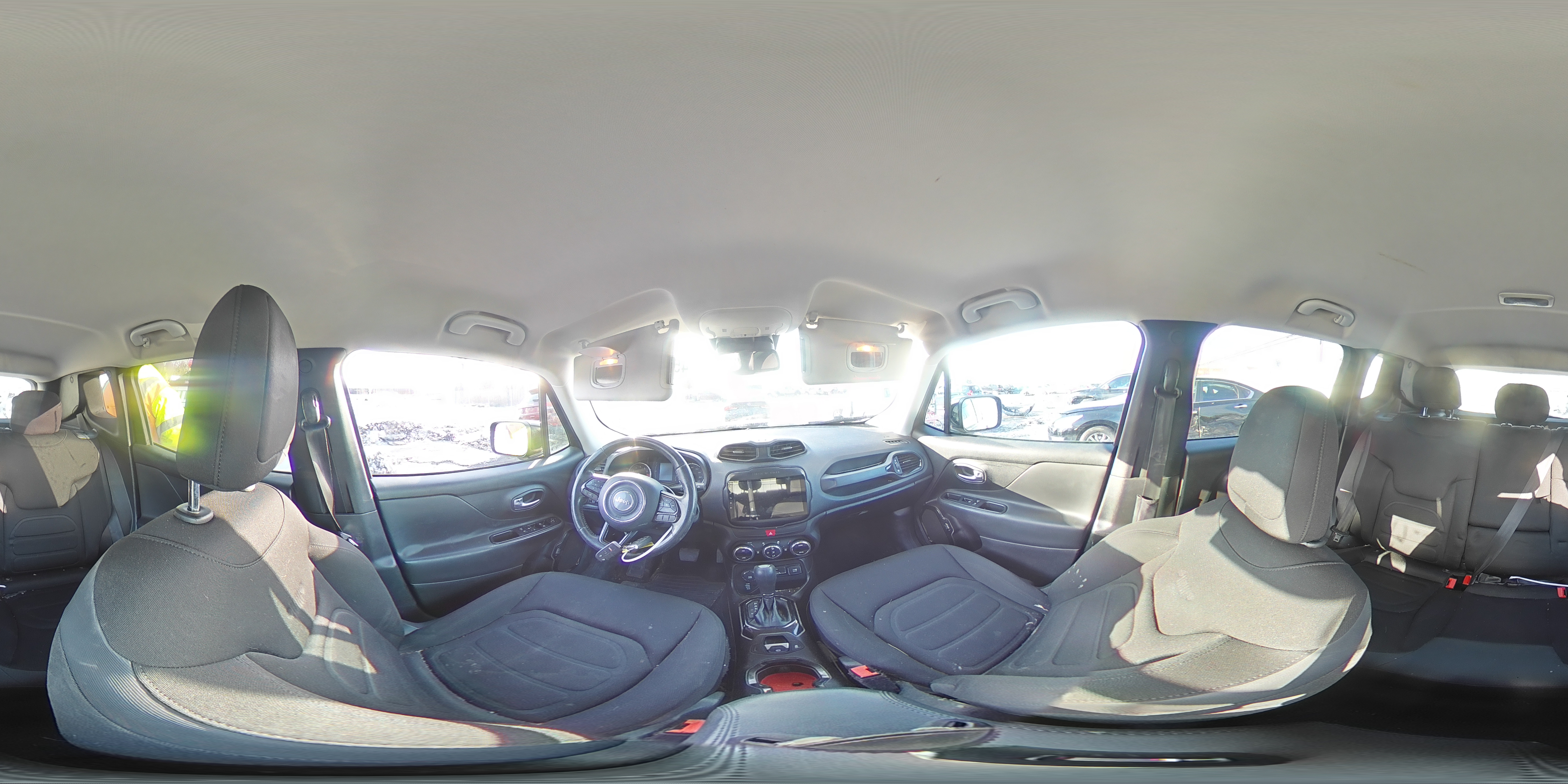 2016 Jeep Renegade - Image 14
