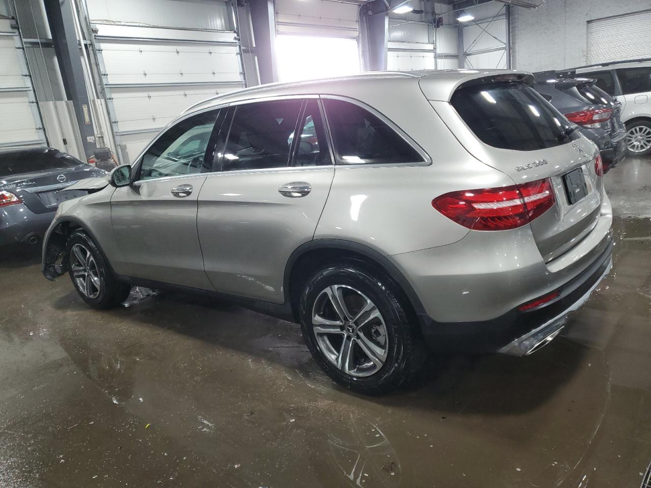 2019 Mercedes-Benz GLC - Image 2