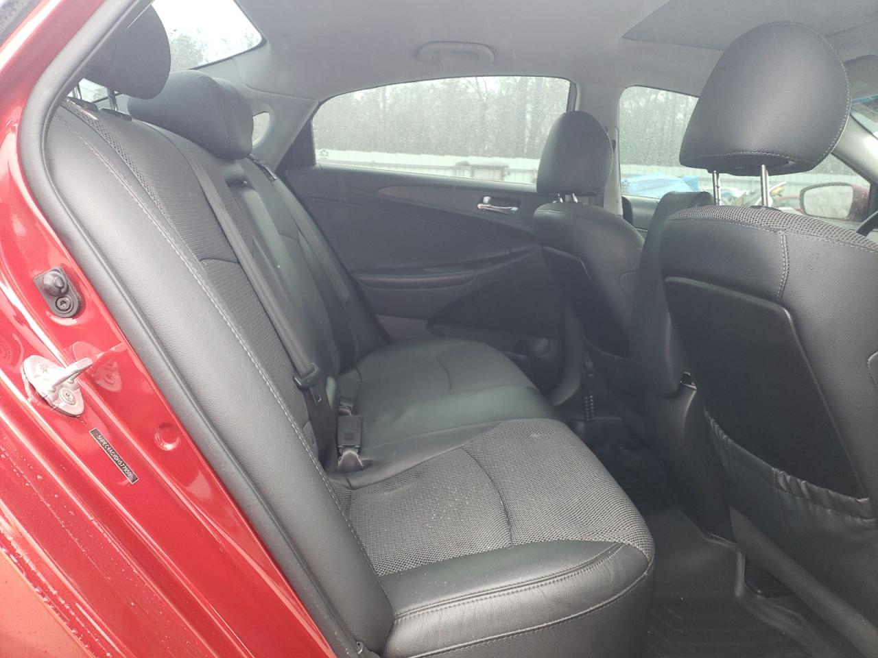 2013 Hyundai Sonata - Image 10