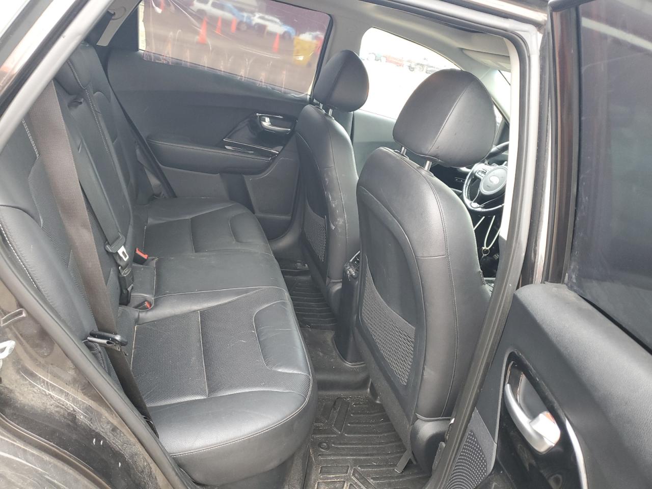 2017 Kia Niro - Image 10