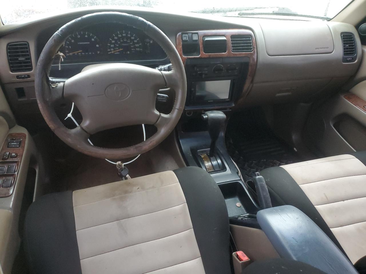 1998 Toyota 4Runner - Image 8