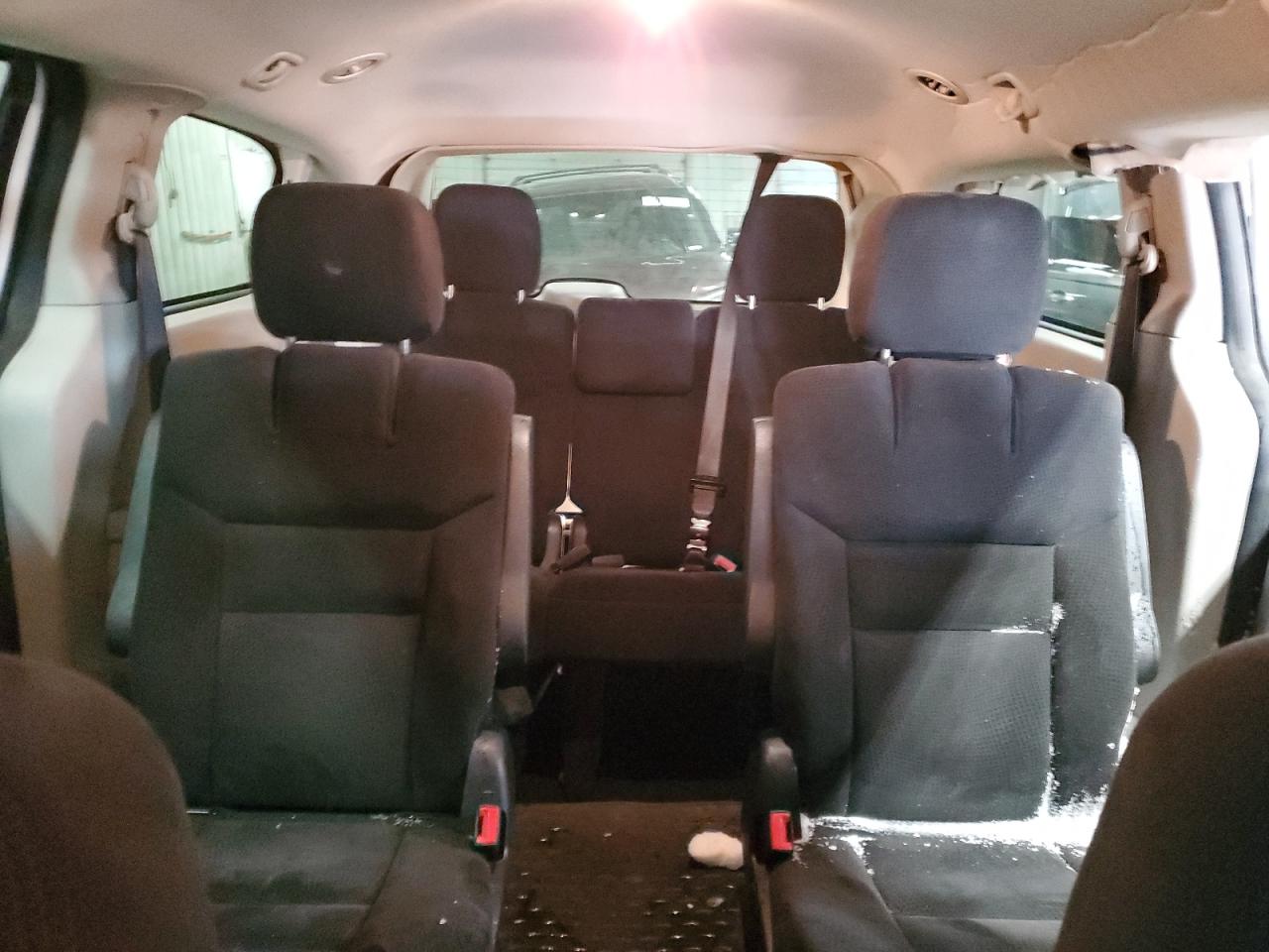2016 Dodge Caravan - Image 10