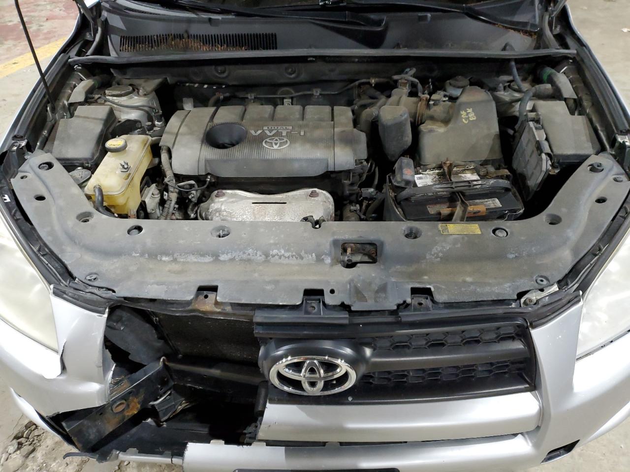 2010 Toyota RAV 4 - Image 12