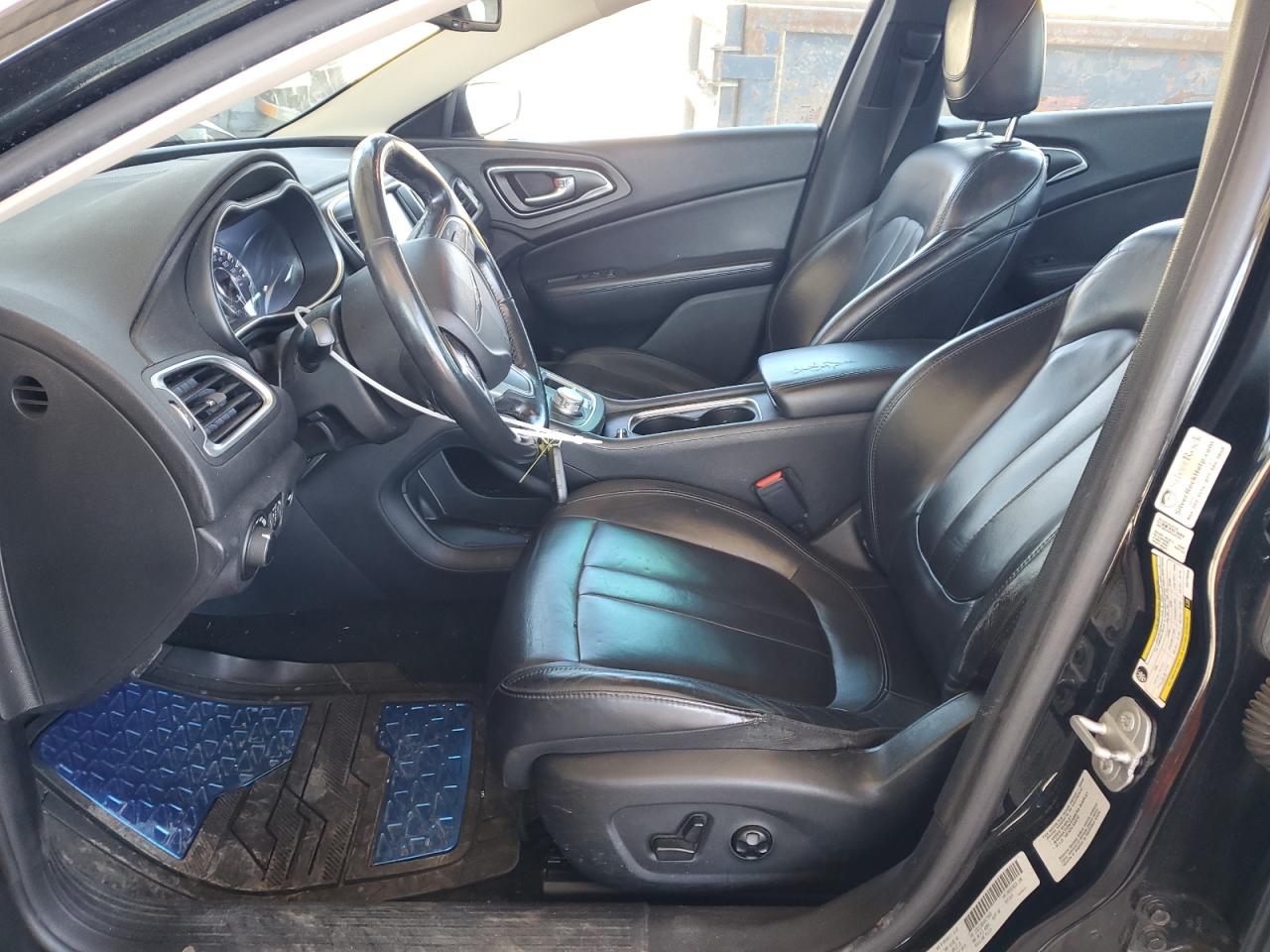 2016 Chrysler 200 - Image 7