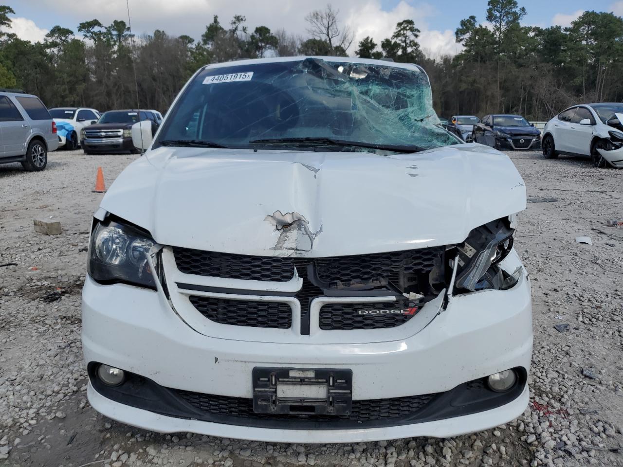 2018 Dodge Caravan - Image 5