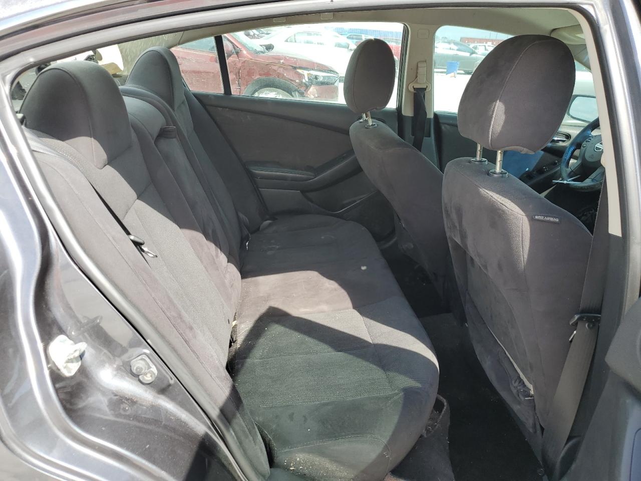 2012 Nissan Altima - Image 10