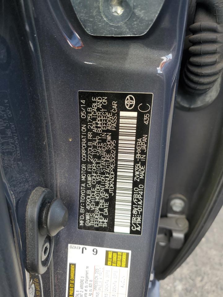 2014 Toyota Prius - Image 12