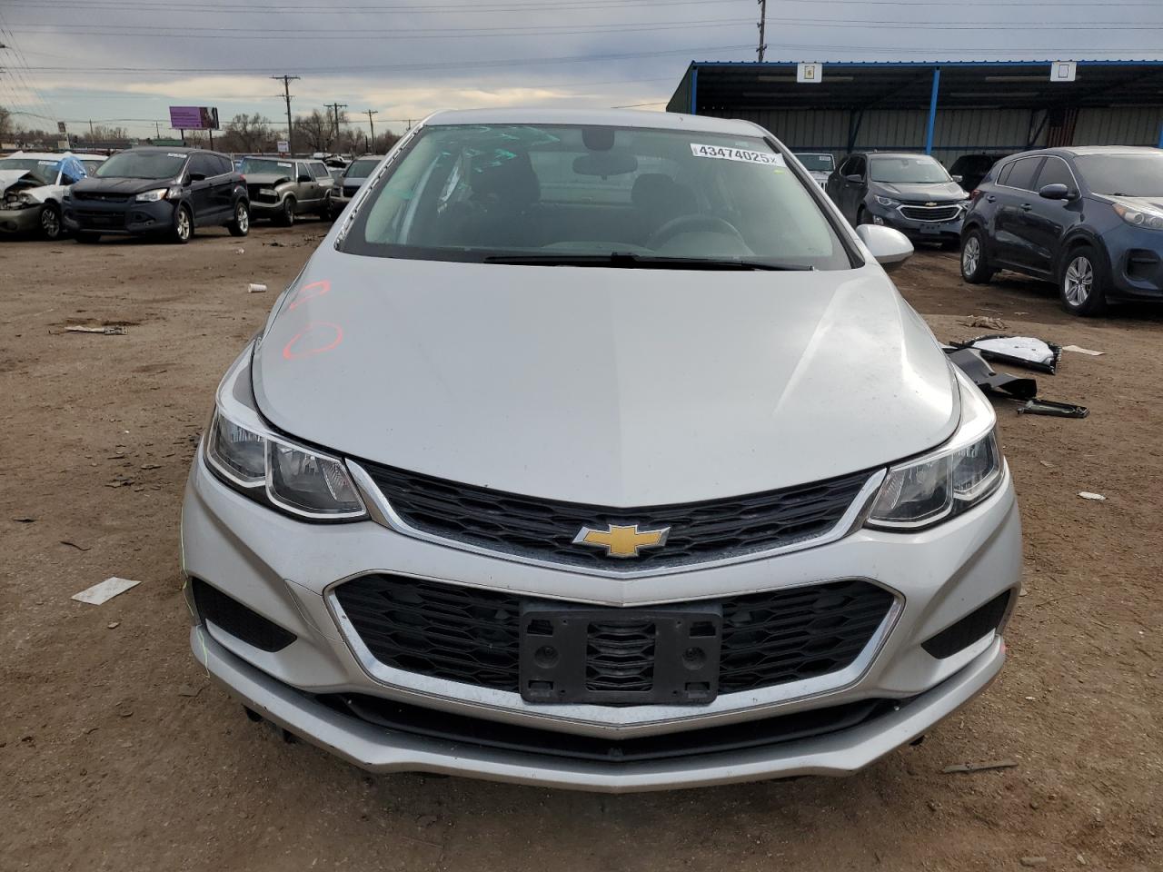 2018 Chevrolet Cruze - Image 5