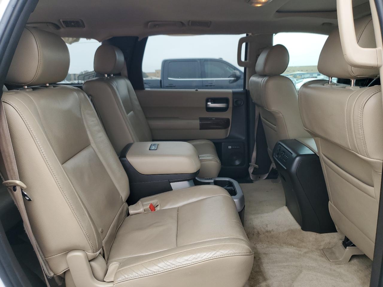 2008 Toyota Sequoia - Image 11