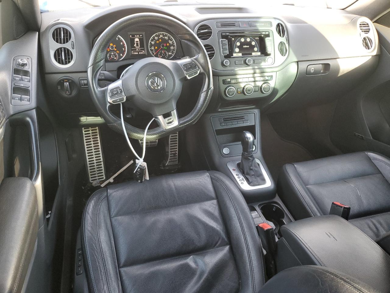 2015 Volkswagen Tiguan - Image 8