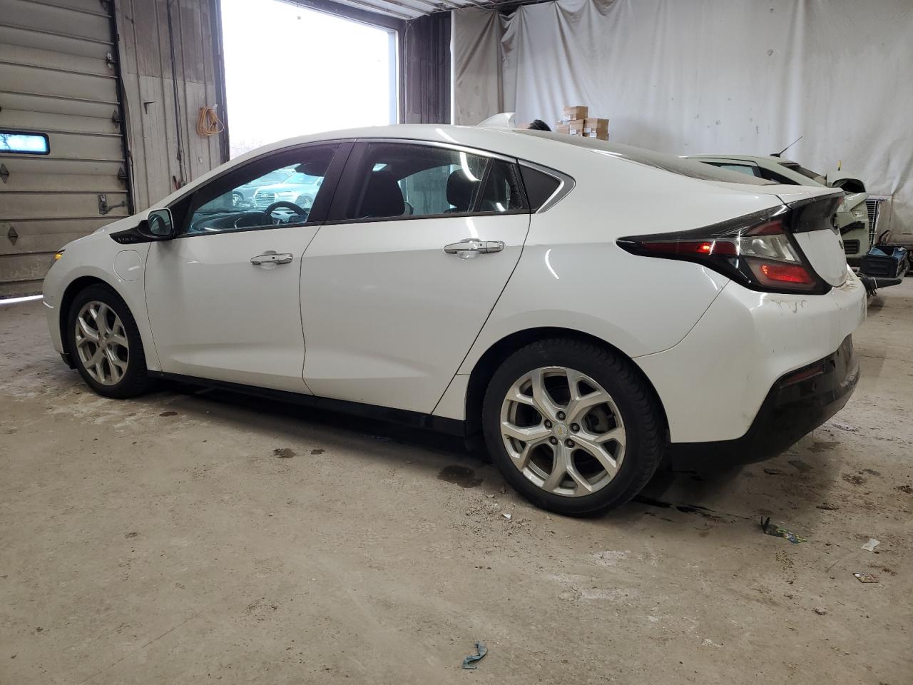 2017 Chevrolet Volt - Image 2