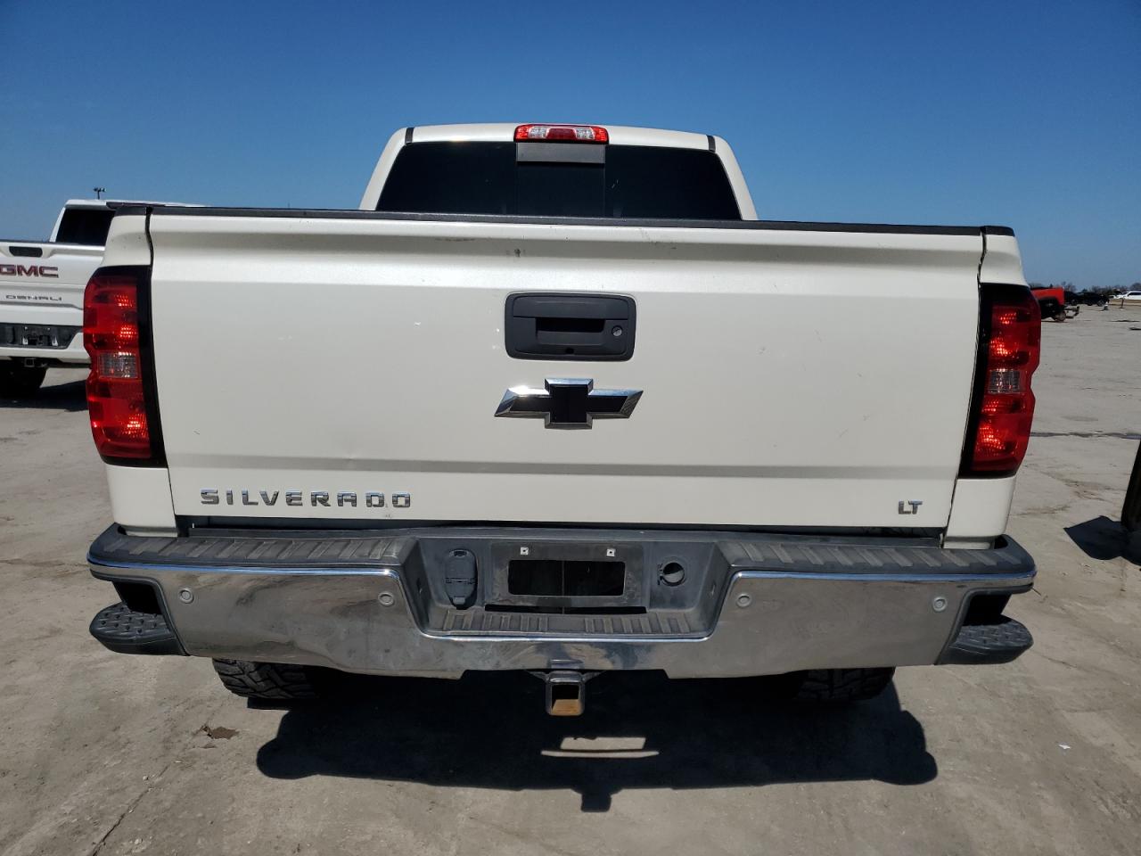 2015 Chevrolet Silverado - Image 6