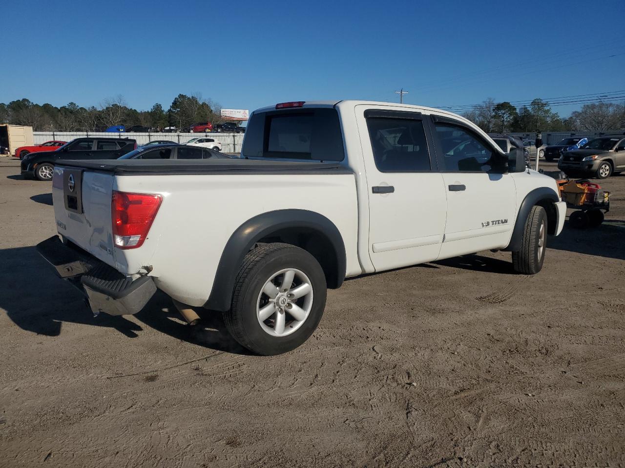 2012 Nissan Titan - Image 3