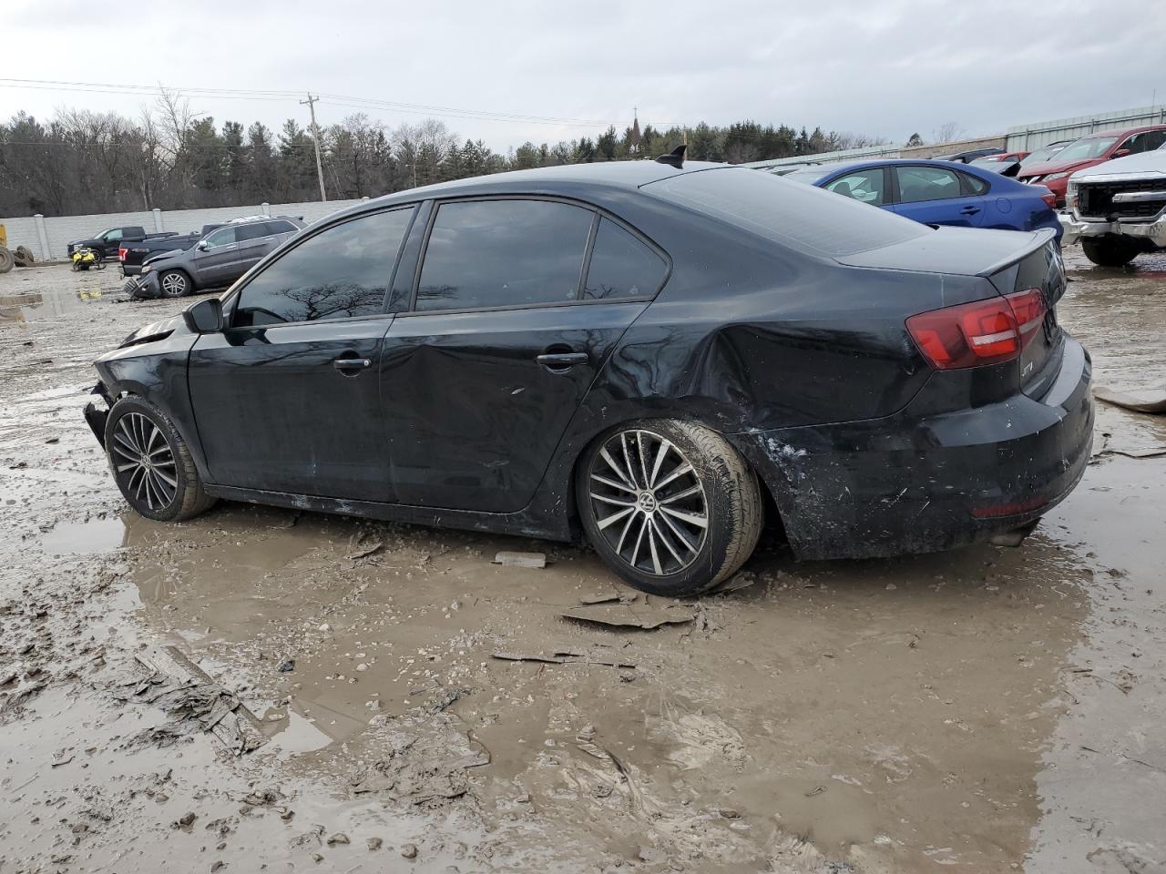 2016 Volkswagen Jetta - Image 2