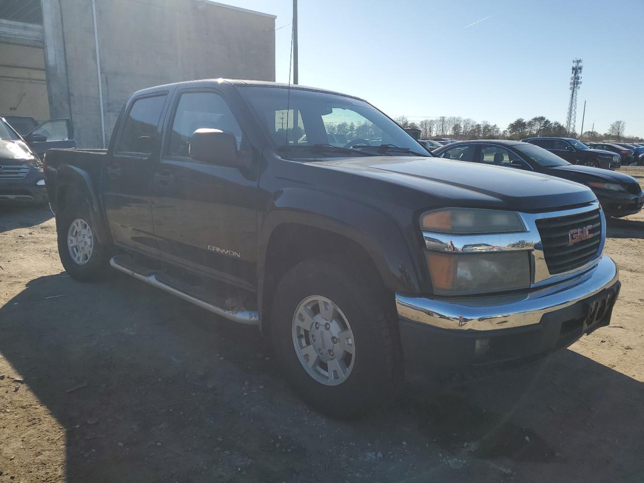 2005 GMC Canyon - Image 4