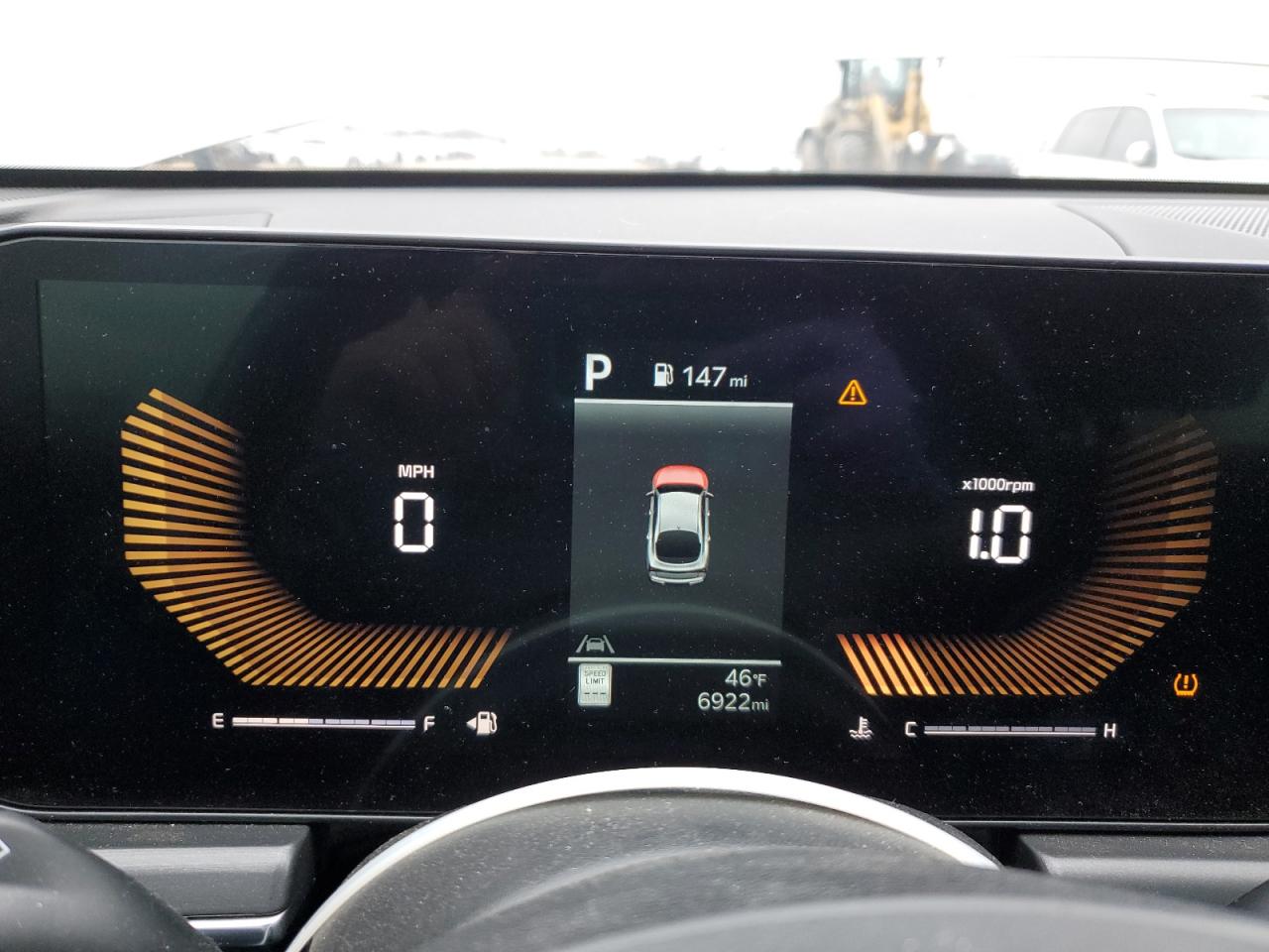 2025 Kia K5 - Image 9