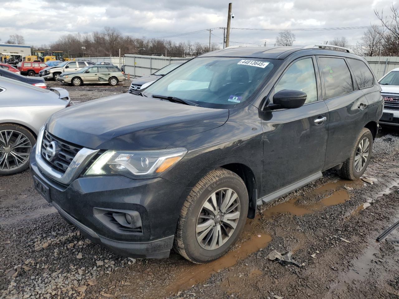 2017 Nissan Pathfinder - Image 1