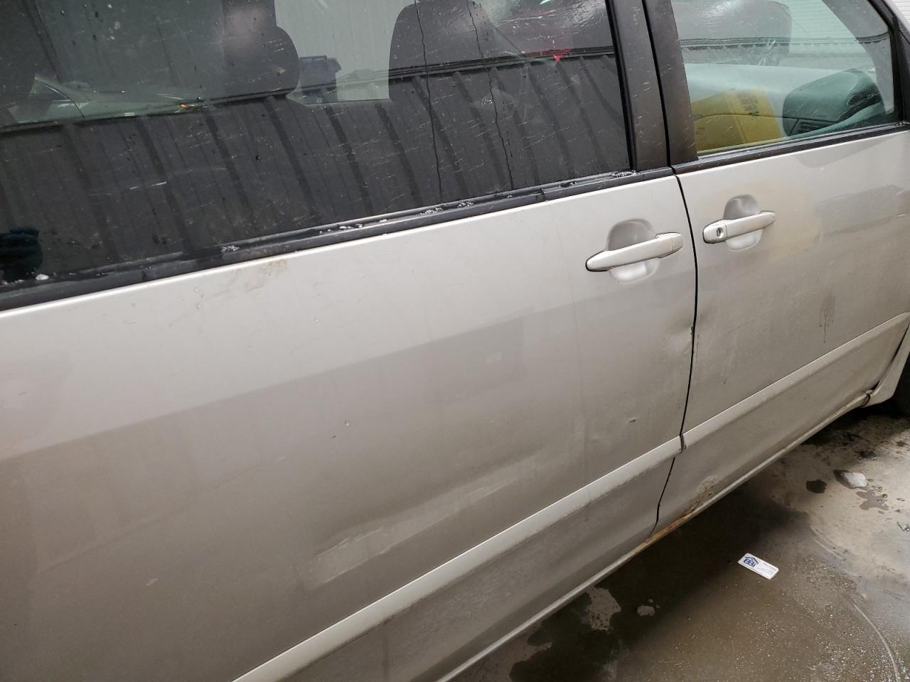 2007 Toyota Sienna - Image 11