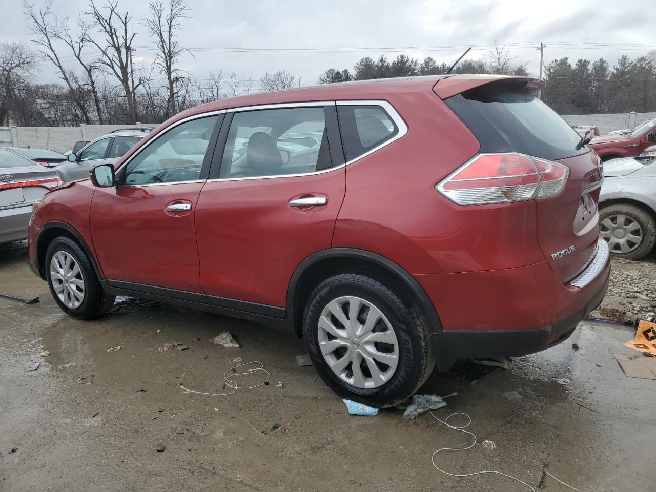 2015 Nissan Rogue - Image 2