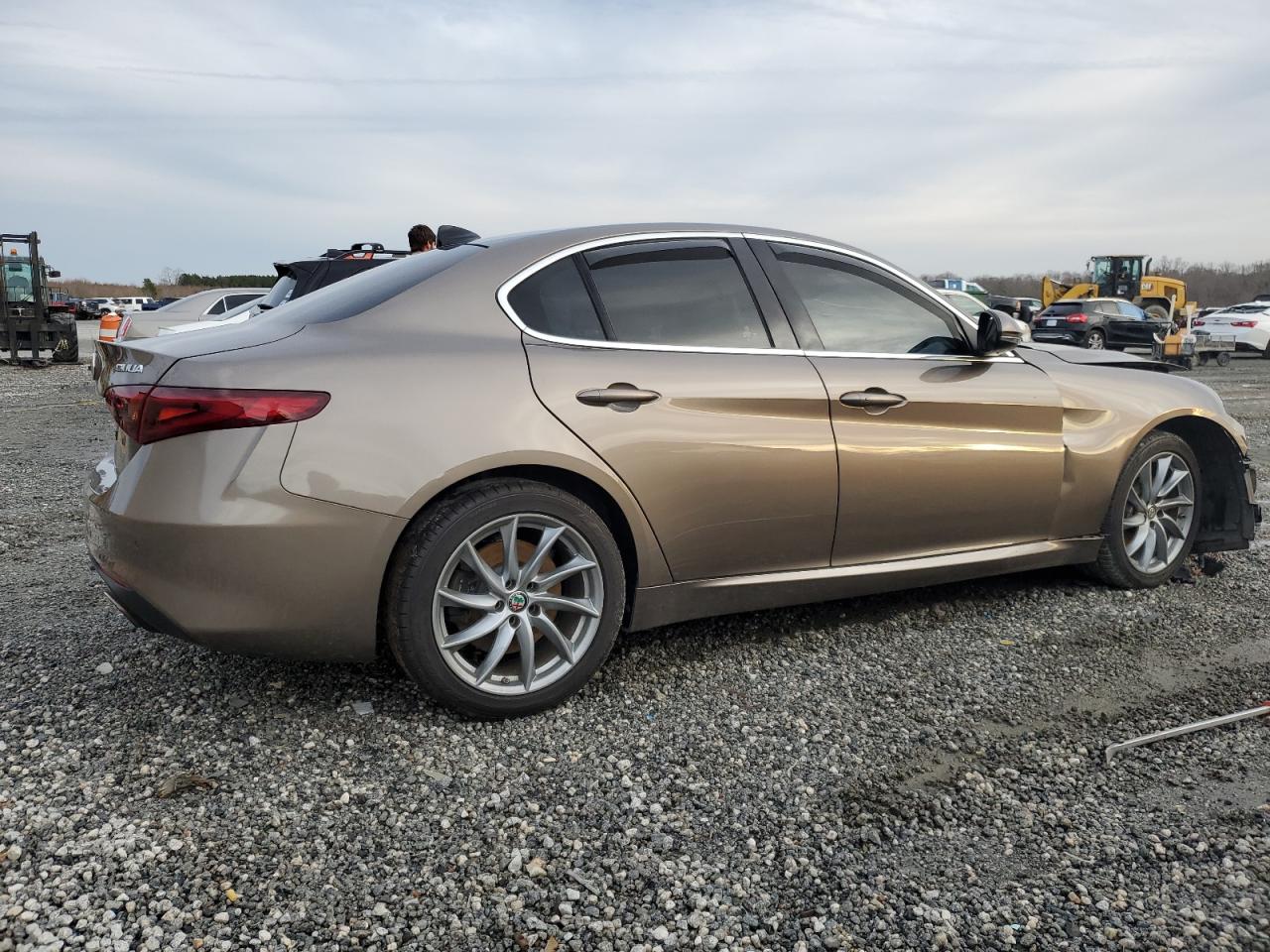2019 Alfa Romeo Giulia - Image 3