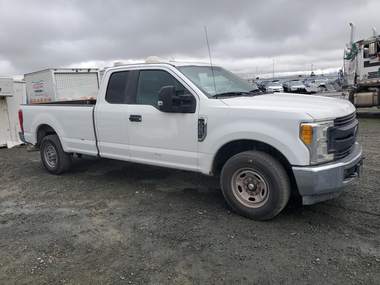 2017 Ford F250 - Image 4