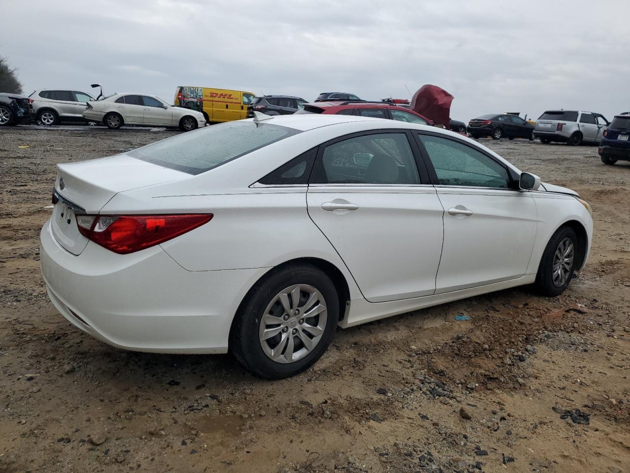 2012 Hyundai Sonata - Image 3
