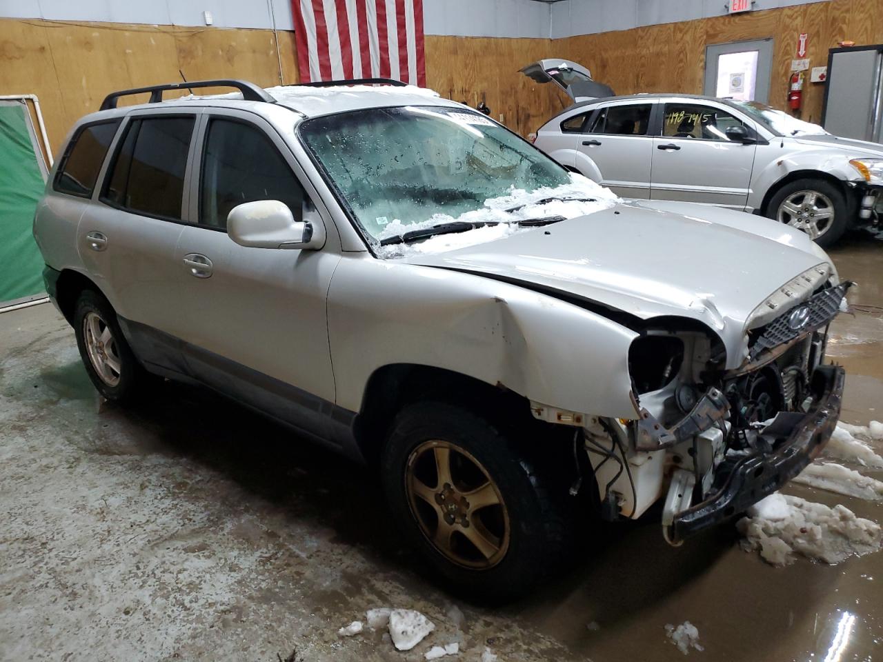 2004 Hyundai Santa Fe - Image 4