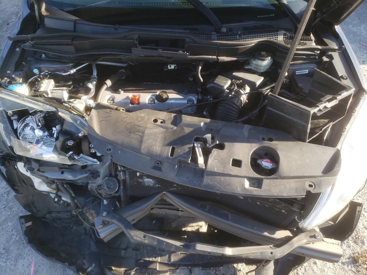 2011 Honda CR-V - Image 12