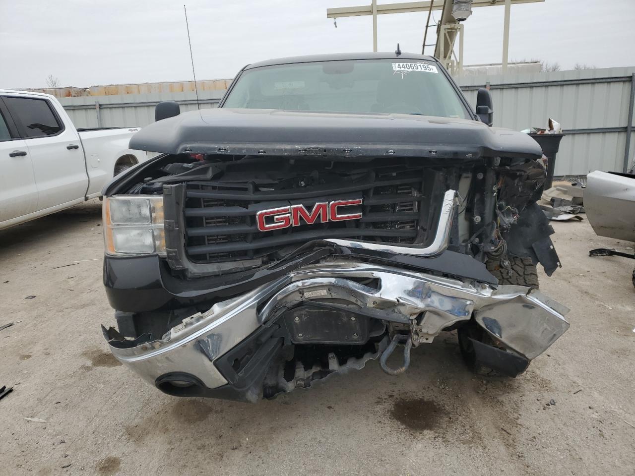 2009 GMC Sierra - Image 5