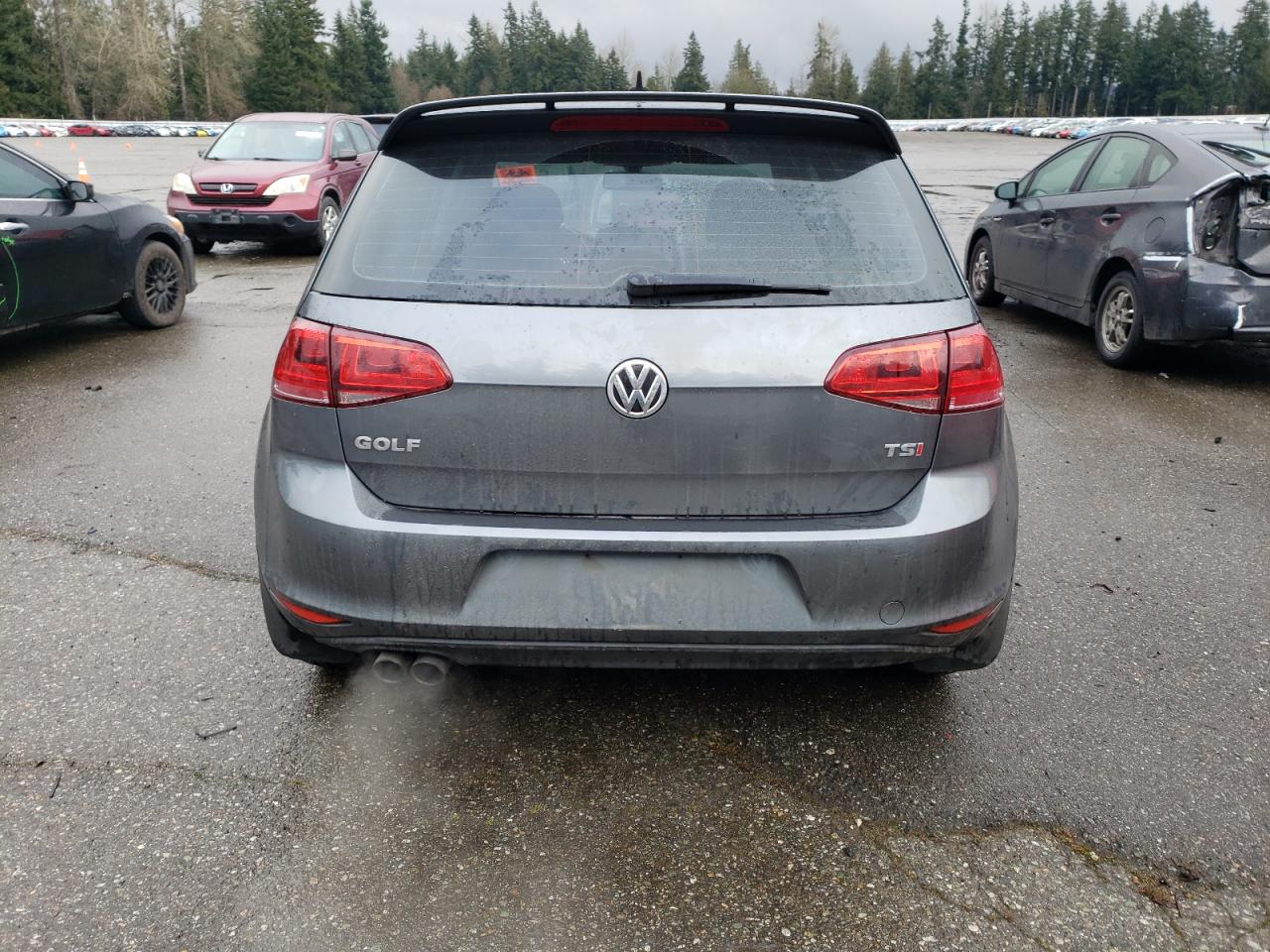 2017 Volkswagen Golf - Image 6