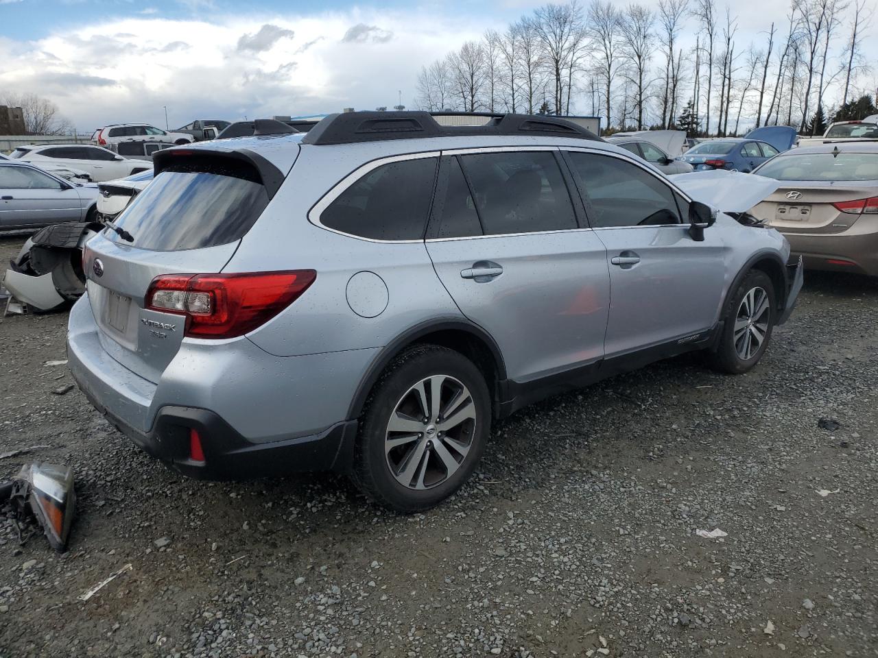 2019 Subaru Outback - Image 3