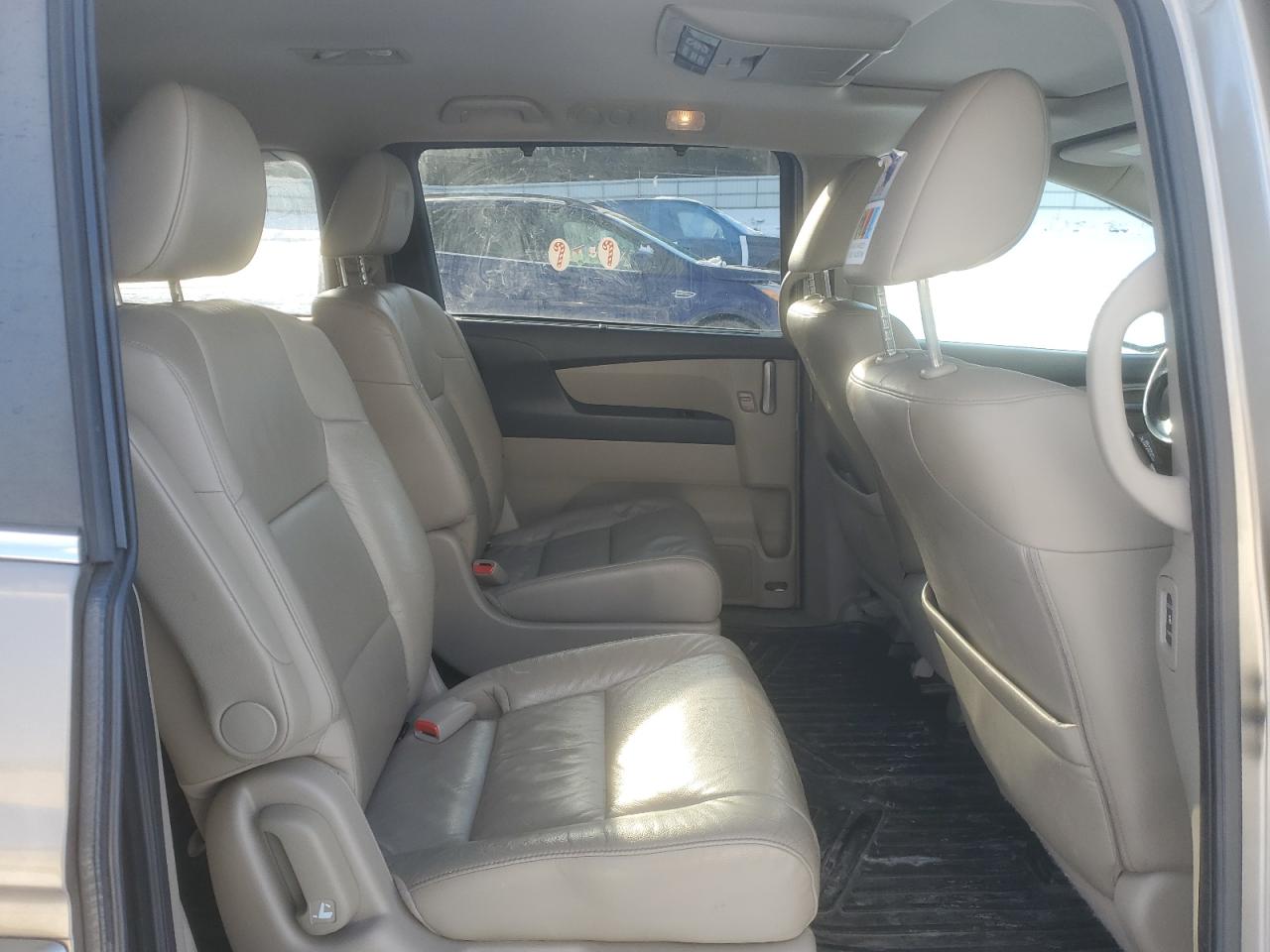 2013 Honda Odyssey - Image 11