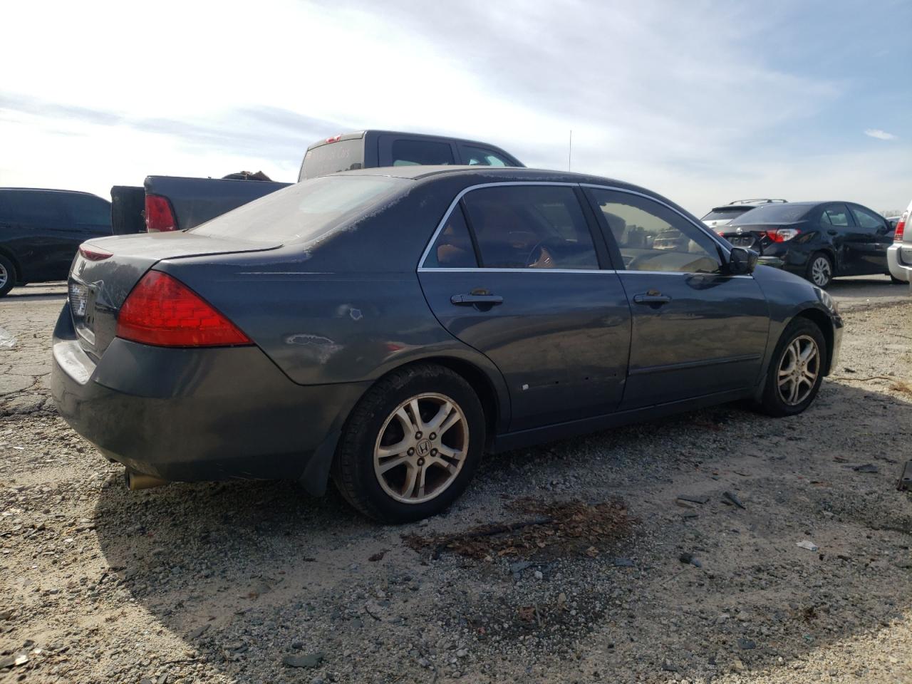 2007 Honda Accord - Image 3