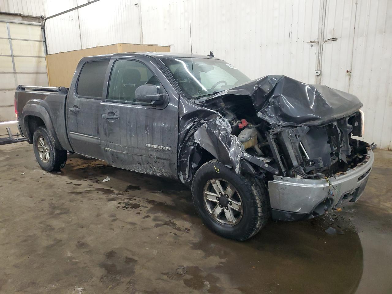 2011 GMC Sierra - Image 4