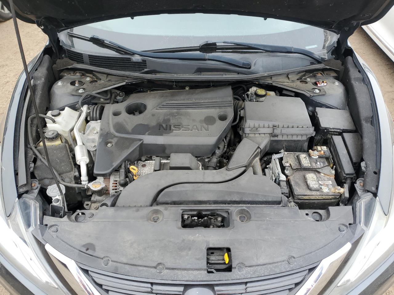 2017 Nissan Altima - Image 11