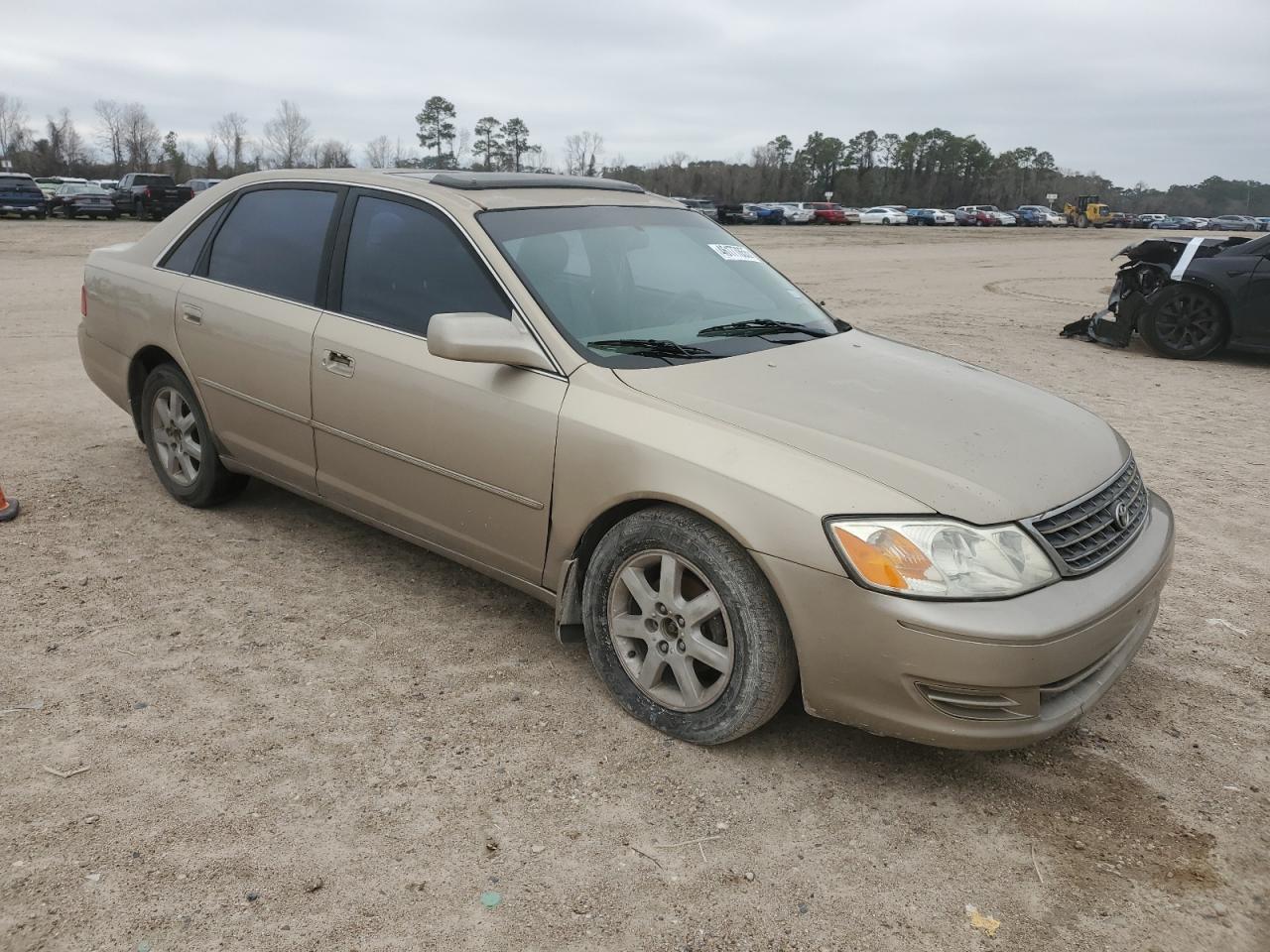 2003 Toyota Avalon - Image 4