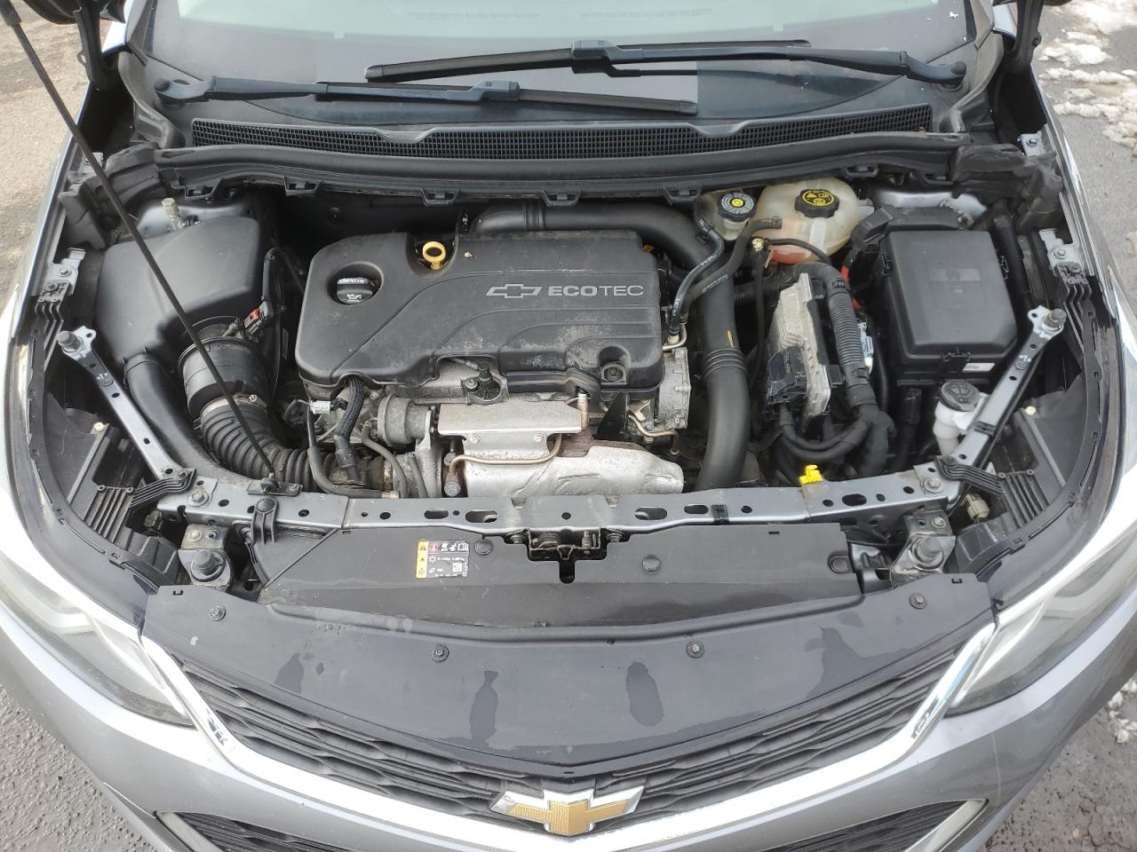 2018 Chevrolet Cruze - Image 11