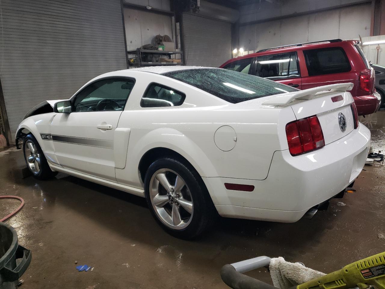 2008 Ford Mustang - Image 2