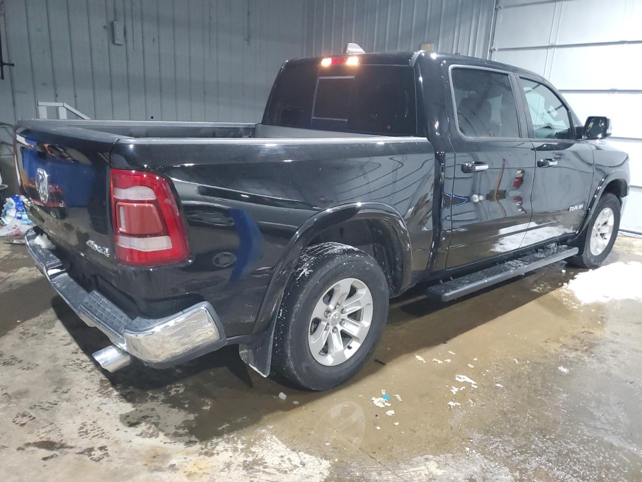 2021 RAM 1500 - Image 3