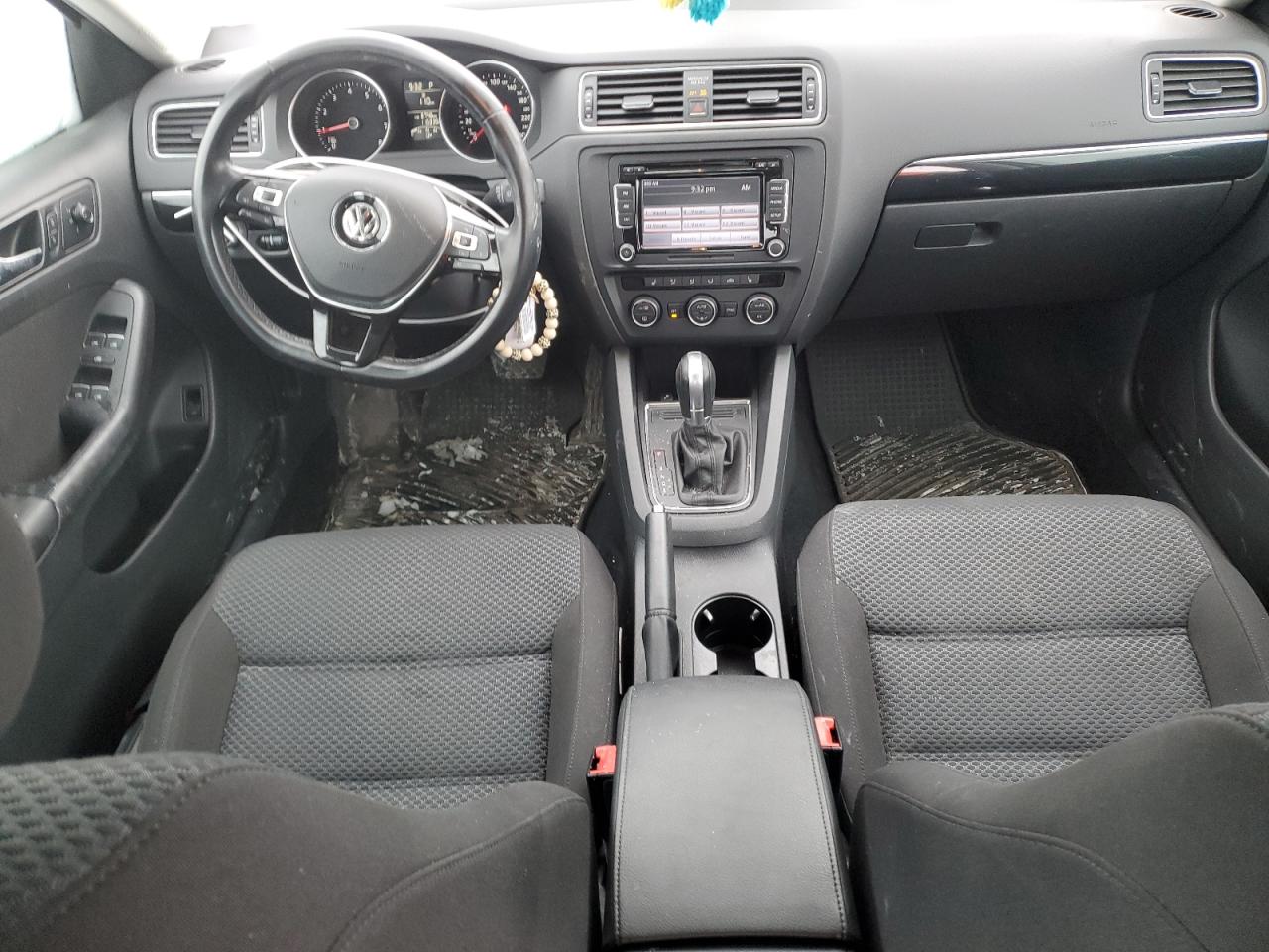 2015 Volkswagen Jetta - Image 8