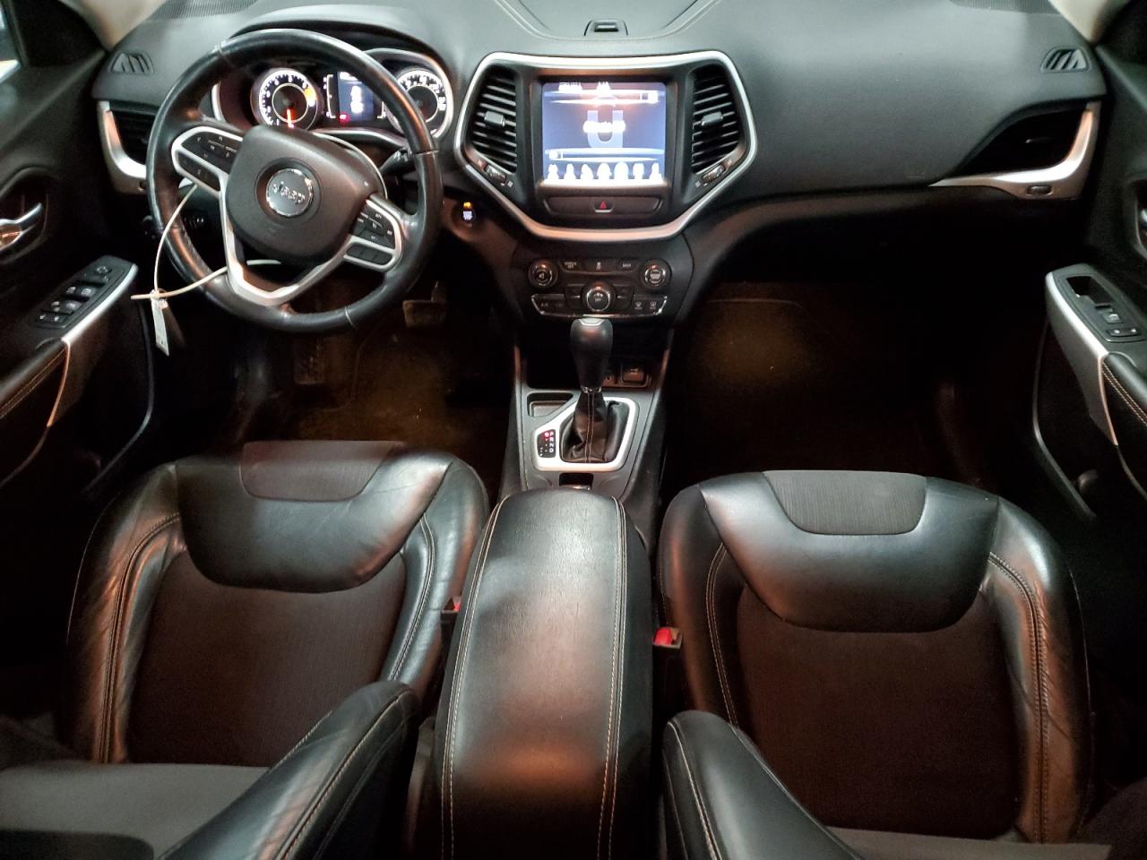 2018 Jeep Grand Cherokee - Image 8