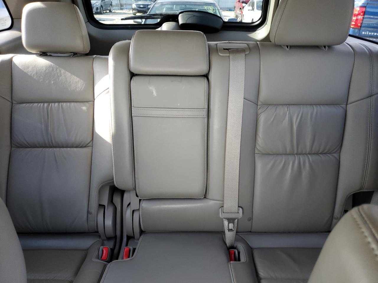 2011 Jeep Grand Cherokee - Image 10