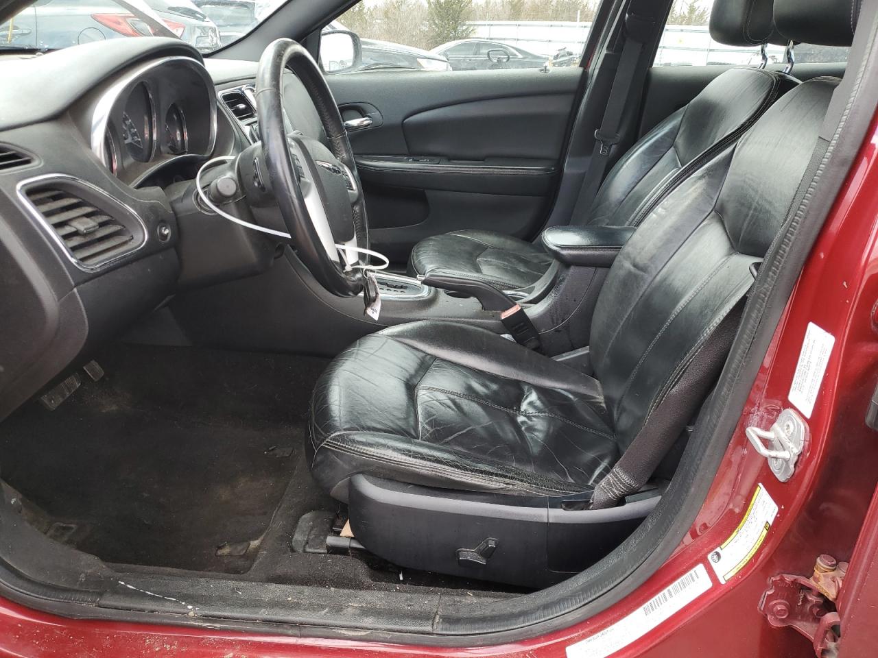 2013 Chrysler 200 - Image 7