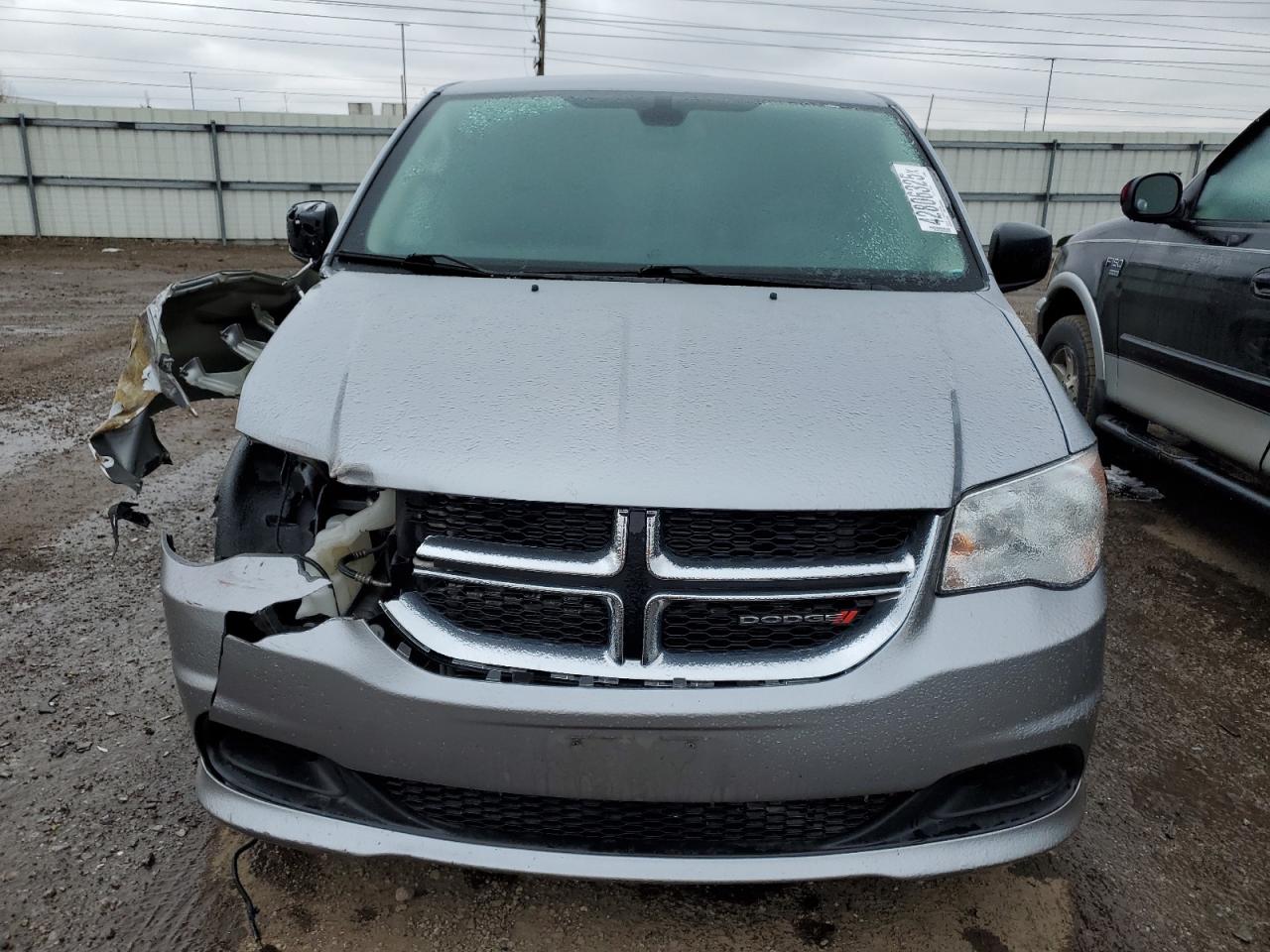 2019 Dodge Caravan - Image 5